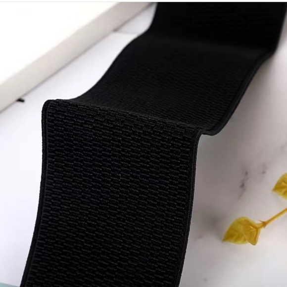 Elastic Leather Gold Buckle Fashion Belt - Picture 5 of 6